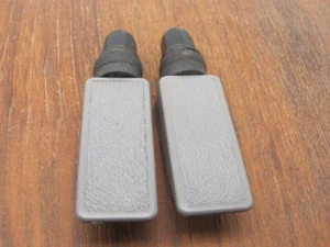 1995-2005 Chevrolet Blazer Rear Cargo Cover GRAY Mounting Lock Clips (2) - Foto 1 di 5