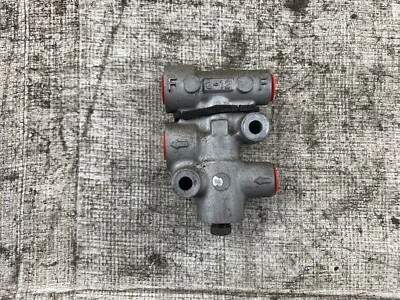 Mazda Miata Mx5 2001-2005 OEM válvula dosificadora maestra de freno con ABS NB 01-05 Foto 1 de 4