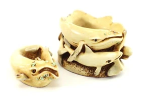 Harmony Kingdom BOARDING SCHOOL Figur Delfin Hai Schmuckkästchen handbemalt - Bild 1 von 13