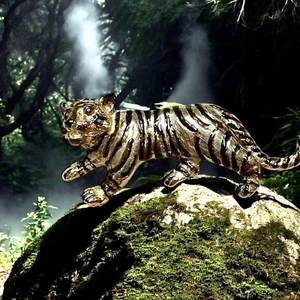Vintage Crouching Panther Brooch - Picture 1 of 4