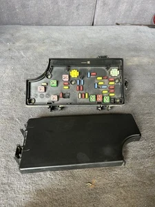 2005-2010 PT Cruiser Fuse Relay Junction Box TIPM Module - Picture 1 of 7