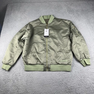 Jaqueta bombardeiro reversível Nike feminina ajuste solto médio preenchimento sintético FN3168-386 - Imagem 1 de 4