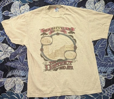 Camiseta De Colección Nashville Music City U.S.A. "The District 2nd Ave" Talla Grande Foto 1 de 4