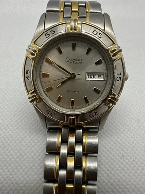 Reloj Hombre Caravelle by Bulova Dos Tonos Plateado Dorado Funciona con Batería Nueva Foto 1 de 4