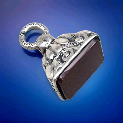 Antiguo colgante llavero de plata maciza y cornalina de J.C Birmingham 1903 Foto 1 de 4