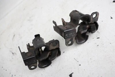 Par de pestillos capó delantero mercedes-benz e63 amg w211 2007 j146  Foto 1 de 2