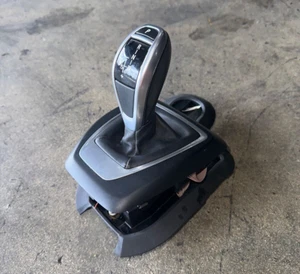 BMW X1 E84 2012-2015 transmisión automática palanca de cambios selector de piso fabricante de equipos originales - Imagen 1 de 8