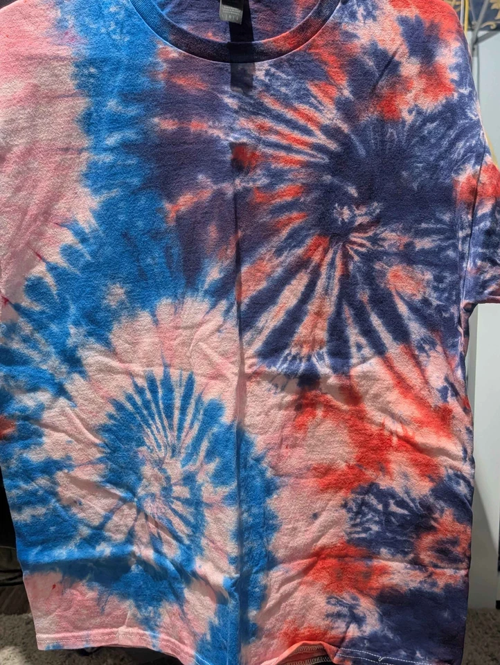Camiseta Personalizada Hecha a Mano Tie-Dye Multicolor Grande Azul Rojo Rosa Foto 1 de 2