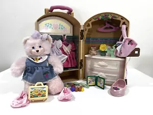 Custodia vintage 1999 Fisher-Price Briarberry con abiti da orso extra bella! - Foto 1 di 14