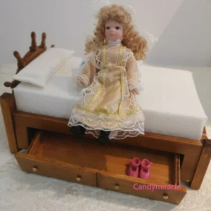 Maßstab 1:12 Puppenhaus Miniatur Mini-Möbel Einzel Bett Kinderzimmer Holz Dekor - Bild 1 von 4