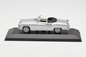 400096030 Borgward Isabella Cabriolet Silver Minichamps 1/43 - Picture 1 of 4