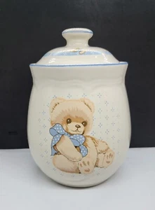Vintage Stoneware Country Theodore Teddy Bear Canister Sugar Jar 8" Tall w Lid - Imagen 1 de 7