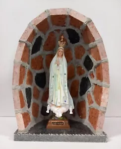 Grotta artigianale marmo rosso Verona cm cm 37 x 27 e statua Madonna di Fatima - Foto 1 di 3