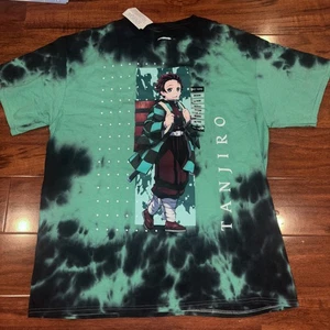 NEU mit Etikett Demon Slayer Hemd Herren Medium grün Batik Tanjiro KOSTENLOSER VERSAND - Bild 1 von 4