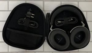 SENNHEISER MOMENTUM 4 OVER THE EAR HEADPHONES *WITH CASE *TESTED - Picture 1 of 20