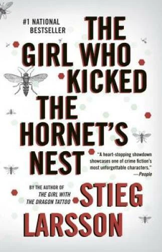 The Girl Who Kicked the Hornet's Nest - Paperback By Larsson, Stieg - GOOD Foto 1 de 1