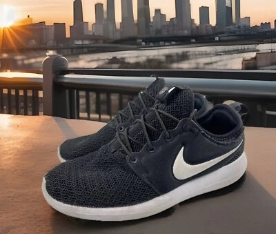 🔥 Nike • Roshe Two Zapatos para Correr • 844931-007 • Negro • Para Mujer Talla 9 • ~Leer Foto 1 de 4