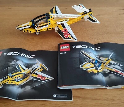Lego Technic 42044 L'avion de chasse - Photo 1/4