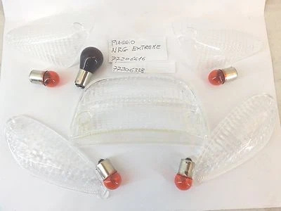 KIT 4 GEMME FRECCE + VETRO FANALE POSTERIORE TRASPARENTI PIAGGIO NRG EXTREME - Immagine 1 di 3