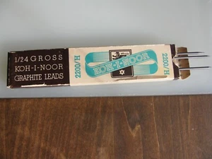 Vintage Koh-I-Noot 2200/H 1/24 Gross Graphite Leads (wood tray - 3 leads) - Picture 1 of 3
