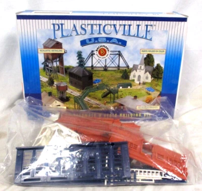 Bachmann Plasticville Item No. 45985-LCCA - LCCA Municipal Terminal - Image 1 of 4