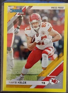 Travis Kelce 2019 Donruss Football #2 a prueba de prensa inserto amarillo exclusivo al por menor - Imagen 1 de 2