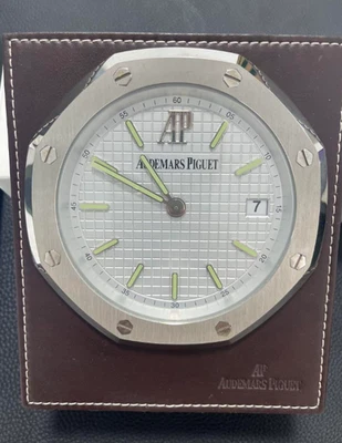 AUDEMARS PIGUET Desk Clock Rare Mechanical Movement with 8-days Power Reserve - Image 1 of 4