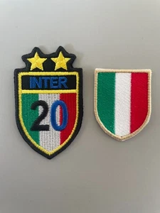 2 PATCH MINI SCUDETTO INTER CAMPIONE CON STELLE CM4X6,5+ ITALIA CM 3X4-RICAMATO - Imagen 1 de 1