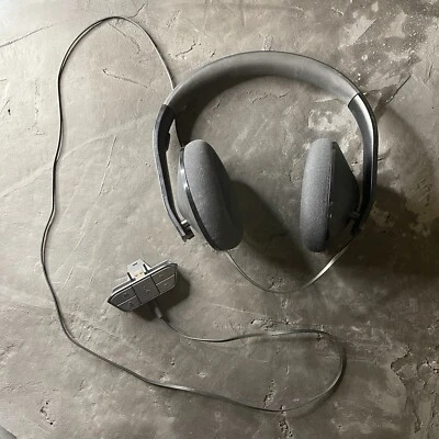 Microsoft Xbox One S4V00012 Black Over Head Stereo Headset - Image 1 of 3