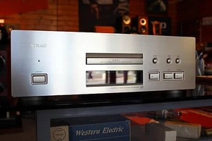 (Free Shipping) TEAC VRDS-25X CD Player, Cleaning and Operation Test Completed - Picture 1 of 7
