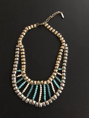 Collar Babero Mika Vintage Tono Dorado y Plata con Cuentas Azules y Blancas Foto 1 de 4