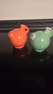 ViTG Red Wing  Gypsy Trail Salt & Pepper Shakers Red And Green - ca 1930s - Picture 1 of 3