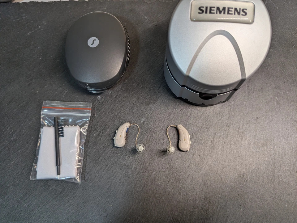 Siemens Pure 5 PX Primax RIC 23 Channels Wireless/Bluetooth App control+Charger - Image 1 of 1