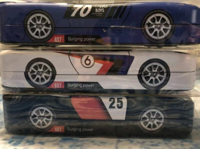 Estuche para lápices de coche de moda útiles escolares, $20 por cada uno. Azul, blanco, negro. Foto 1 de 4