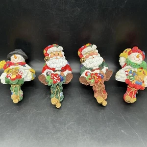 Set Of 4 Two Santa And Two Snowmen Shelf Sitting Stocking Holders - Picture 1 of 13