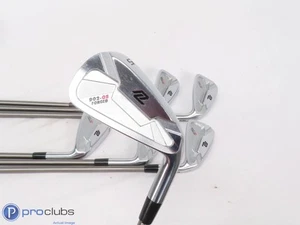 Nice NEW LEVEL 902-OS 5-PW,AW IRON SET Steelfiber Stiff Flex Graph +1/2" 439965 - Picture 1 of 6