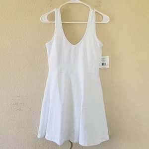 BEYOND YOGA Spacedye Movement abito bianco donna taglia small foderato reggiseno incorporato - Foto 1 di 10