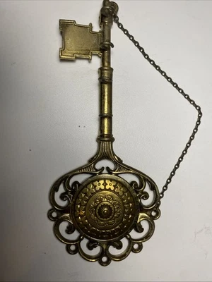 Vintage Brass Key Wall Hook Ornate Victorian Style Home Decor 19cm - image 1 of 4