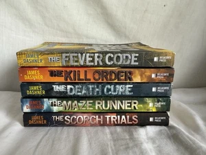 Lot of 5 James Dashner, Maze Runner Series Books Complete Set Paperback - Picture 1 of 3