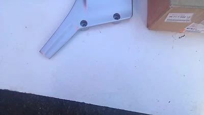 Placa reposapiés pasajero izquierdo BMW K1200LT 1997-2009 NUEVO COMO FABRICANTE ORIGINAL 46717682137 Foto 1 de 3