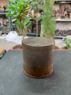 Tarro de botella vacío vintage hecho a mano de vidrio transparente con tapa de hojalata coleccionable Foto 1 de 4