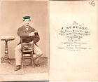 CDV Schulze, Heidelberg, Homme en casquette avec une chope de bière, circa 1860 