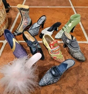10 Just The Right Shoe Lot All Different And A Few Others - Picture 1 of 7