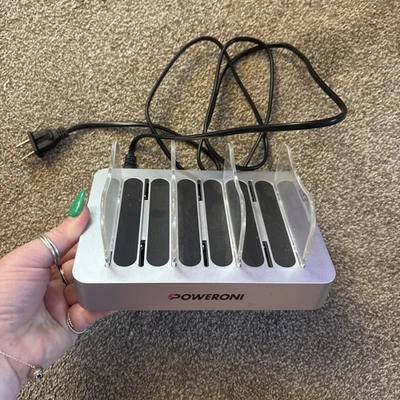 Charging Station for Multiple Devices, with 6 USB Fast Ports - Image 1 of 4