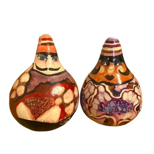 Coppia zucca arte popolare dipinta a mano statuine zucca secca decorazione coppia alta 5" - Foto 1 di 5