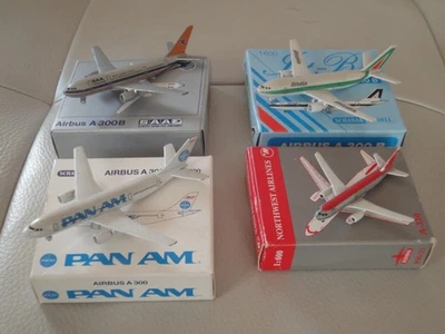 Modellini di aeroplani in ferro - Immagine 1 di 4