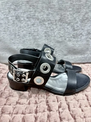 Sandalias planas de cuero negras Diesel con ojales y hebilla de metal para mujer 37/6,5 Foto 1 de 4