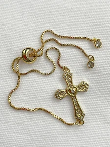 Lussuoso Bracciale Regolabile Croce Delicata in Oro 18K con Pietre Cubiche di Zirconi - Foto 1 di 7