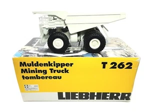 Liebherr T262 Mining Dump Truck - White - Conrad 1:50 Scale Model #2724/01 - Picture 1 of 6