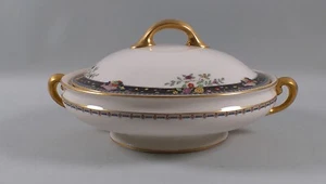 Lenox CORONADO Porcelain Round Covered Vegetable Bowl - Picture 1 of 4